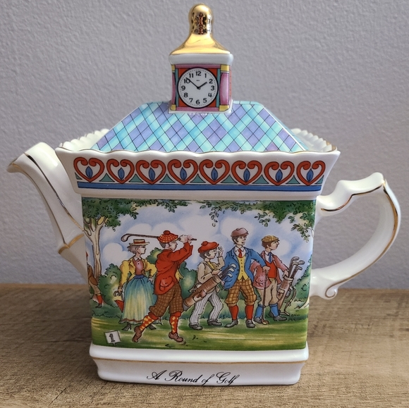🔥Vintage Sadler " Round of Golf" Teapot Made in England - Picture 1 of 11